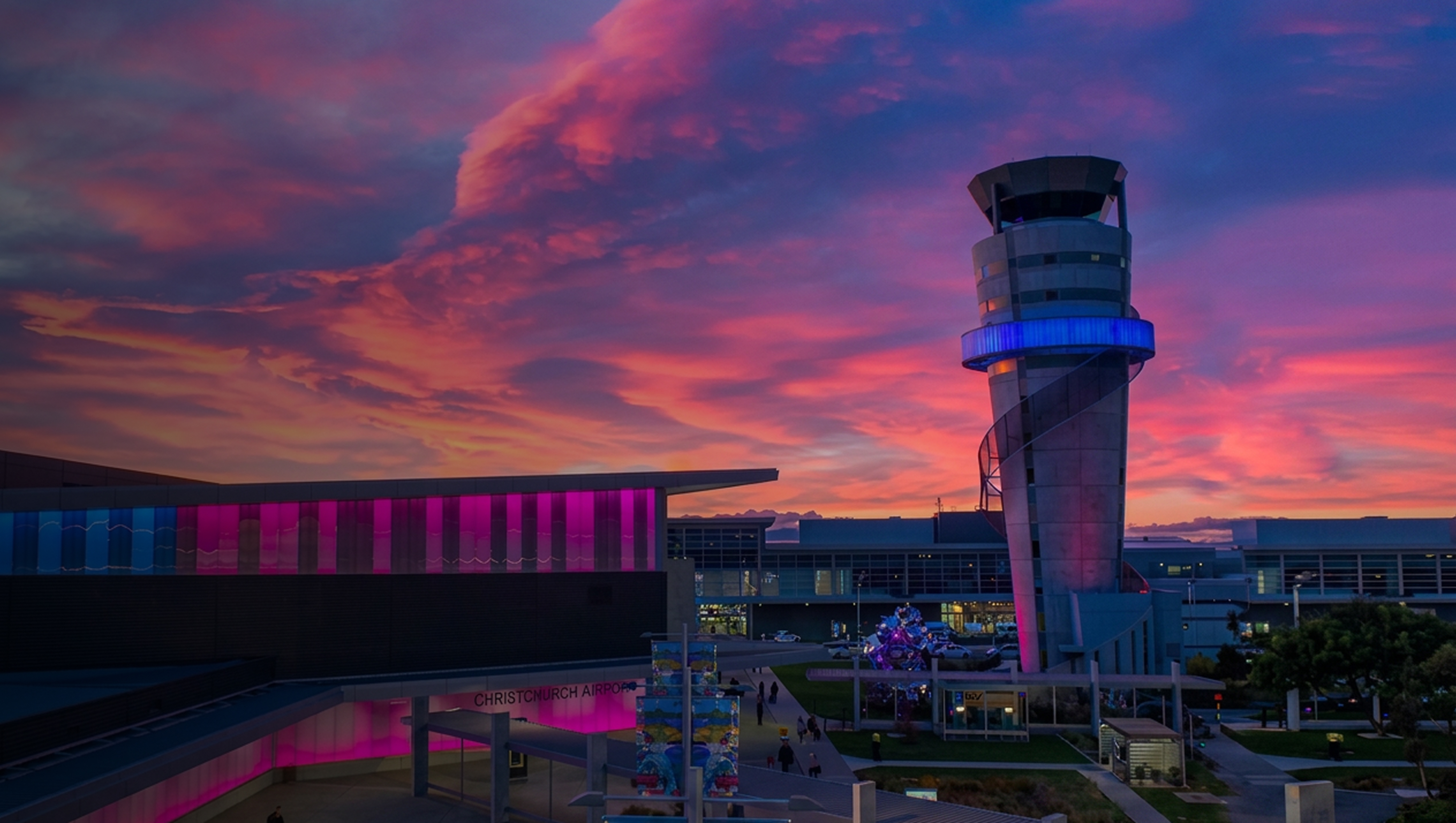 CHCH Airport Hero Desktop